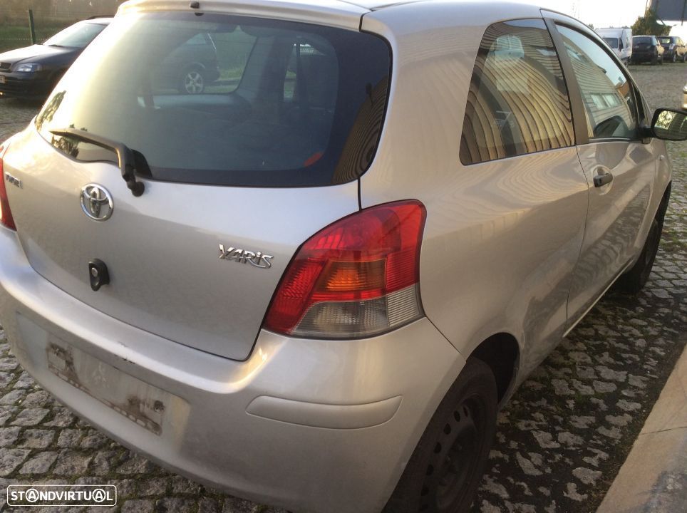 Toyota Yaris 1.0 3P 2009 - Para Peças - 2