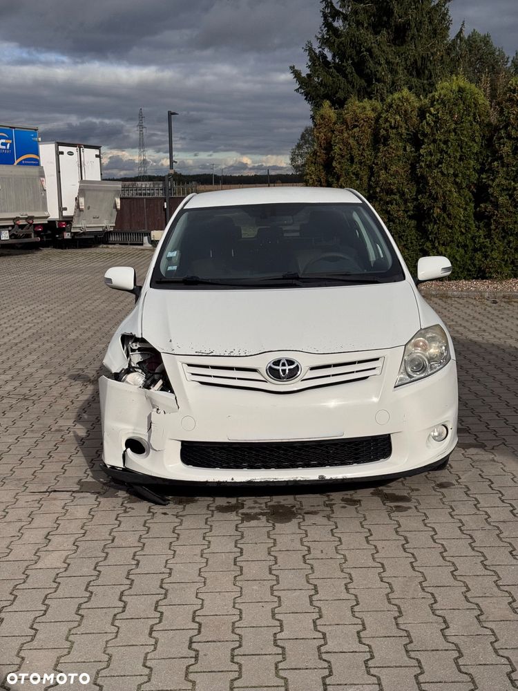 Toyota Auris 2.0 D-4D - 2