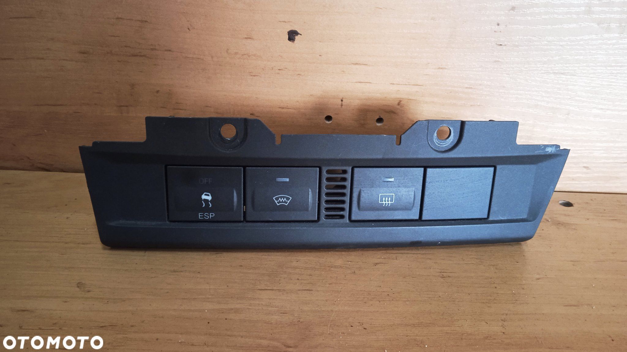 Panel ESP podgrzewanie szyb Focus MK2 - 1