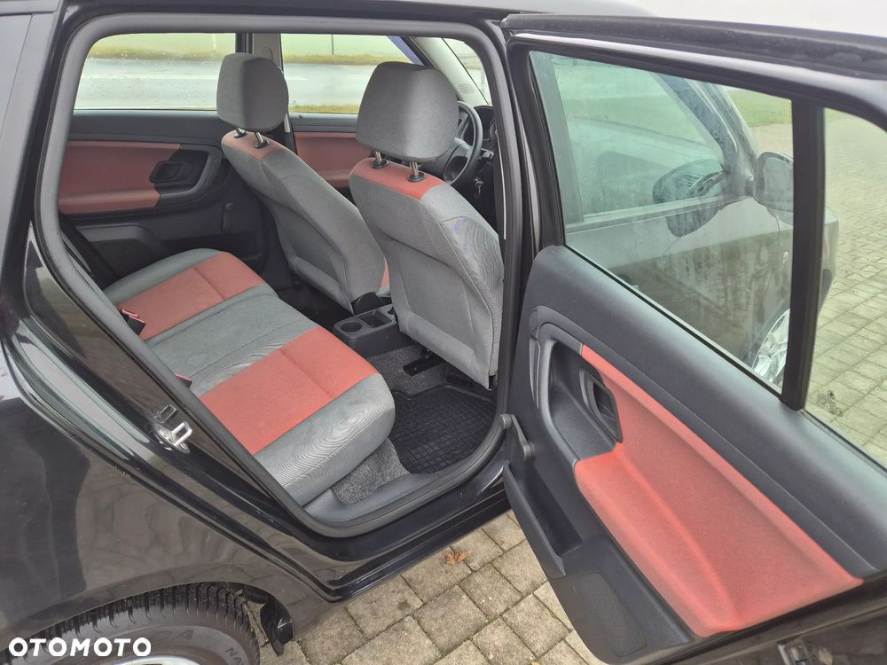 Skoda Fabia 1.4 16V Style Edition - 12