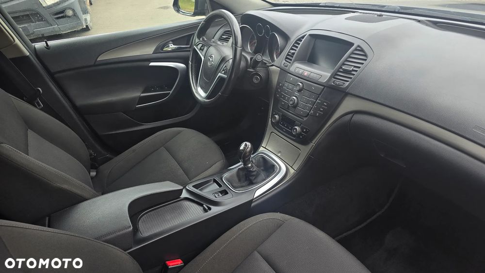 Opel Insignia 1.6 - 11