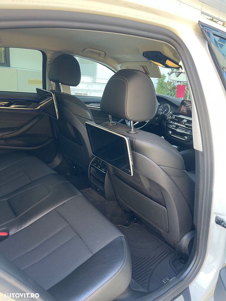 BMW Seria 5 520d xDrive Touring Aut. Sport Line - 11