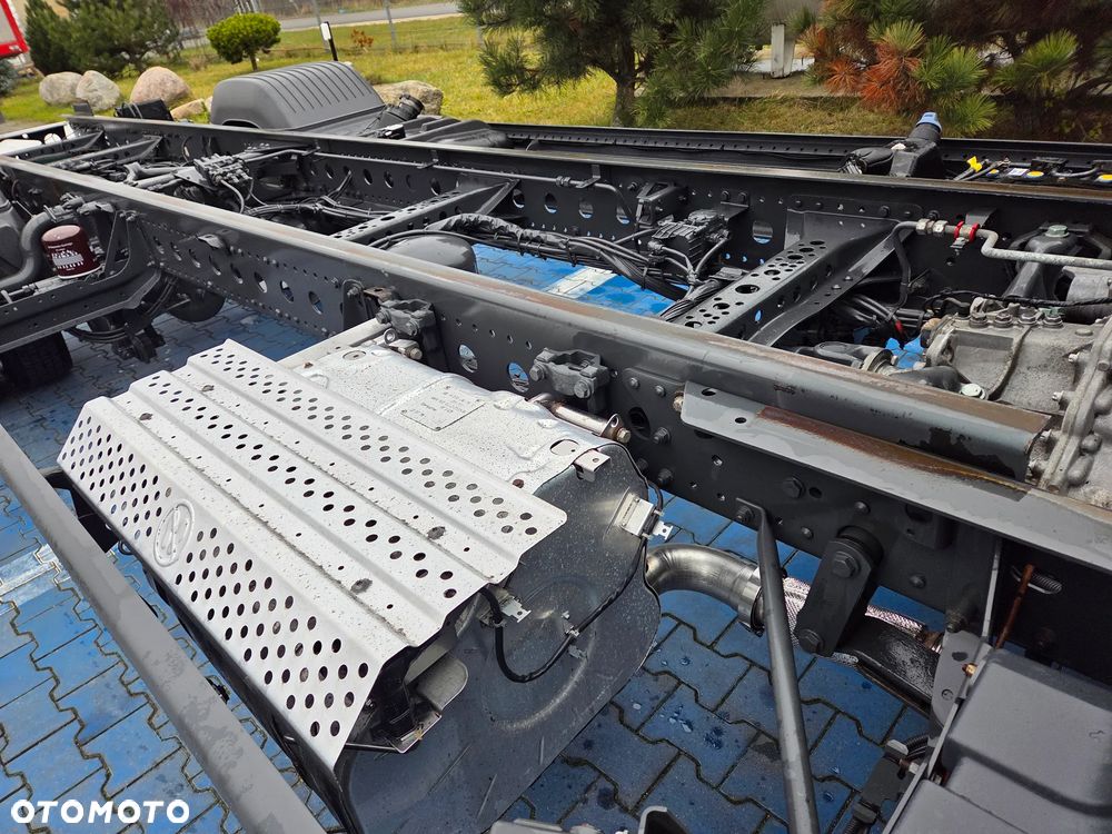 Mercedes-Benz atego 1221 - 24