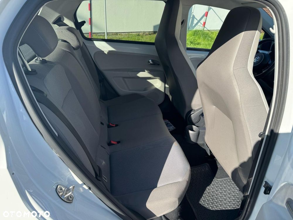 Volkswagen up! e-up - 9