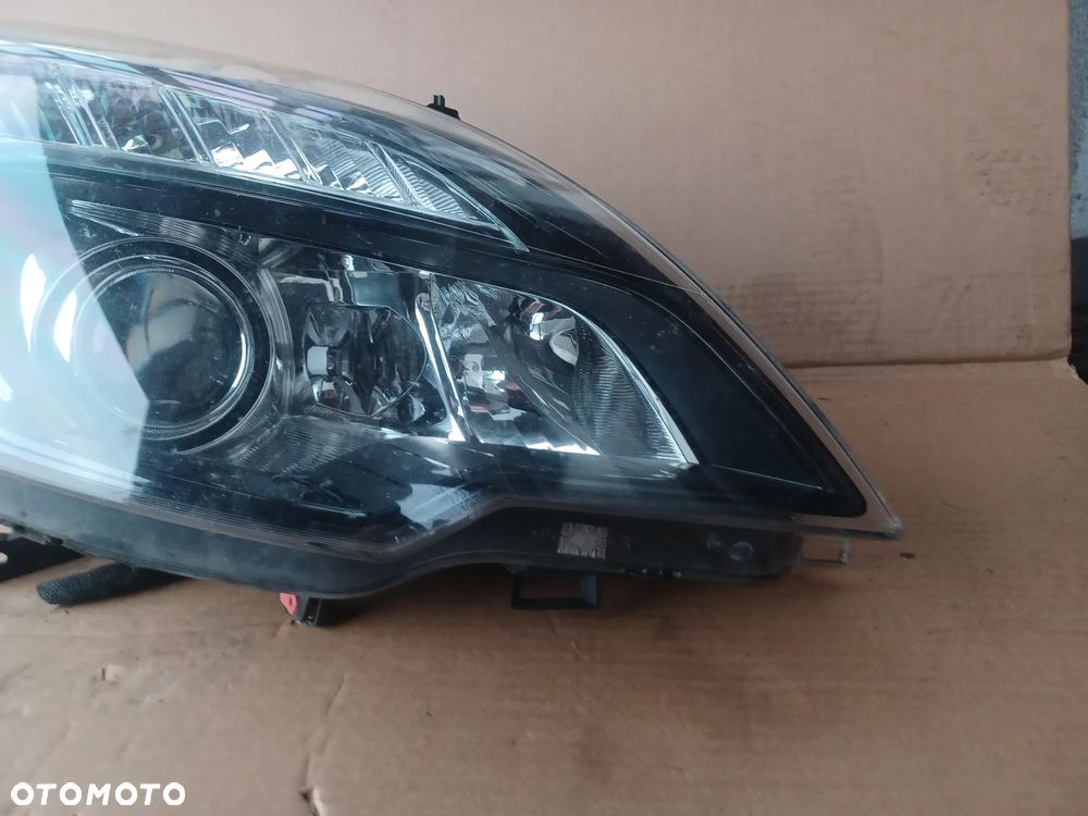 LAMPA PRZEDNIA PRAWA SOCZEWKA MERIVA B - 5