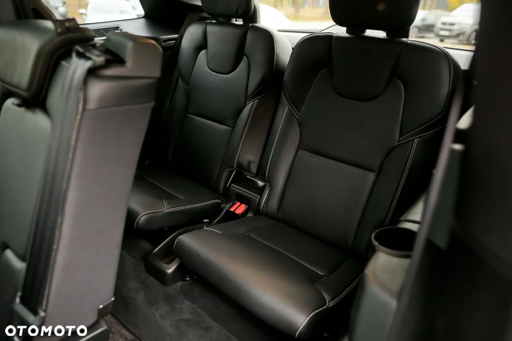 Volvo XC 90 B5 D AWD R-Design 7os - 20