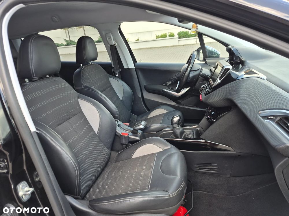 Peugeot 2008 - 15