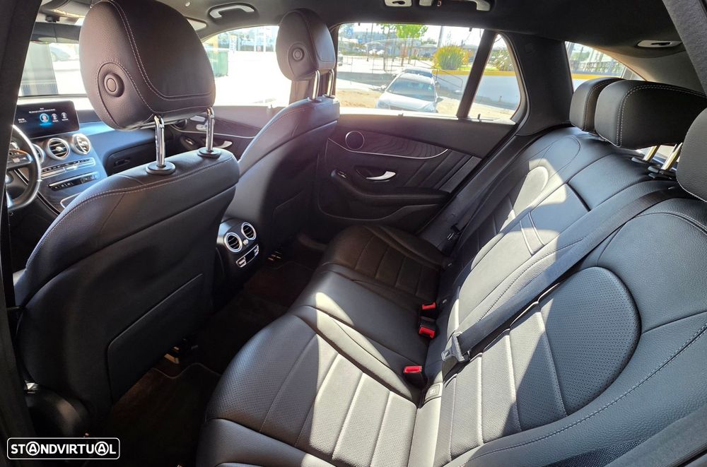 Mercedes-Benz GLC 300 - 21