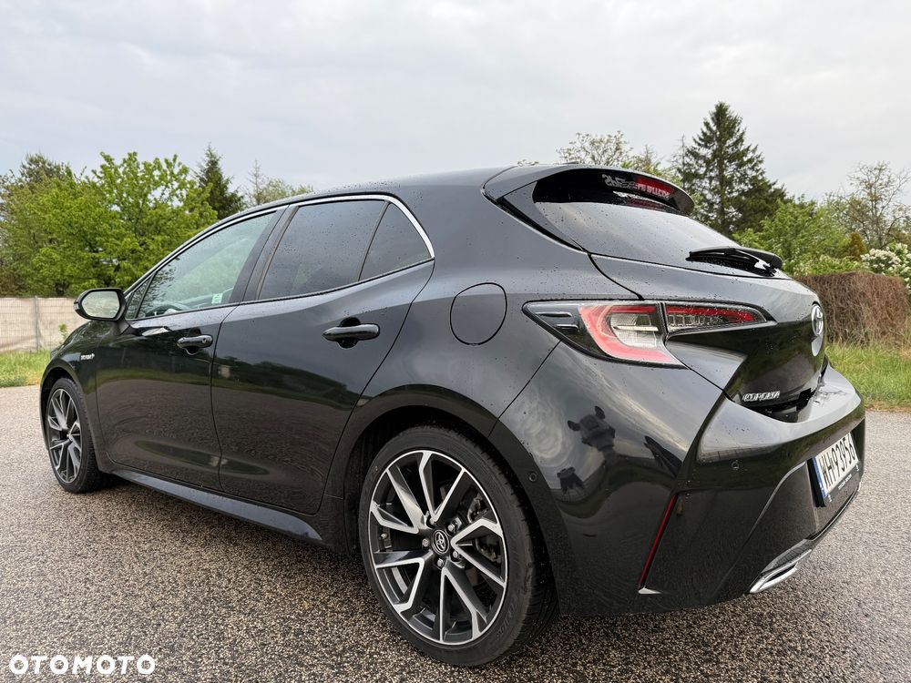 Toyota Corolla 2.0 Hybrid Executive - 7
