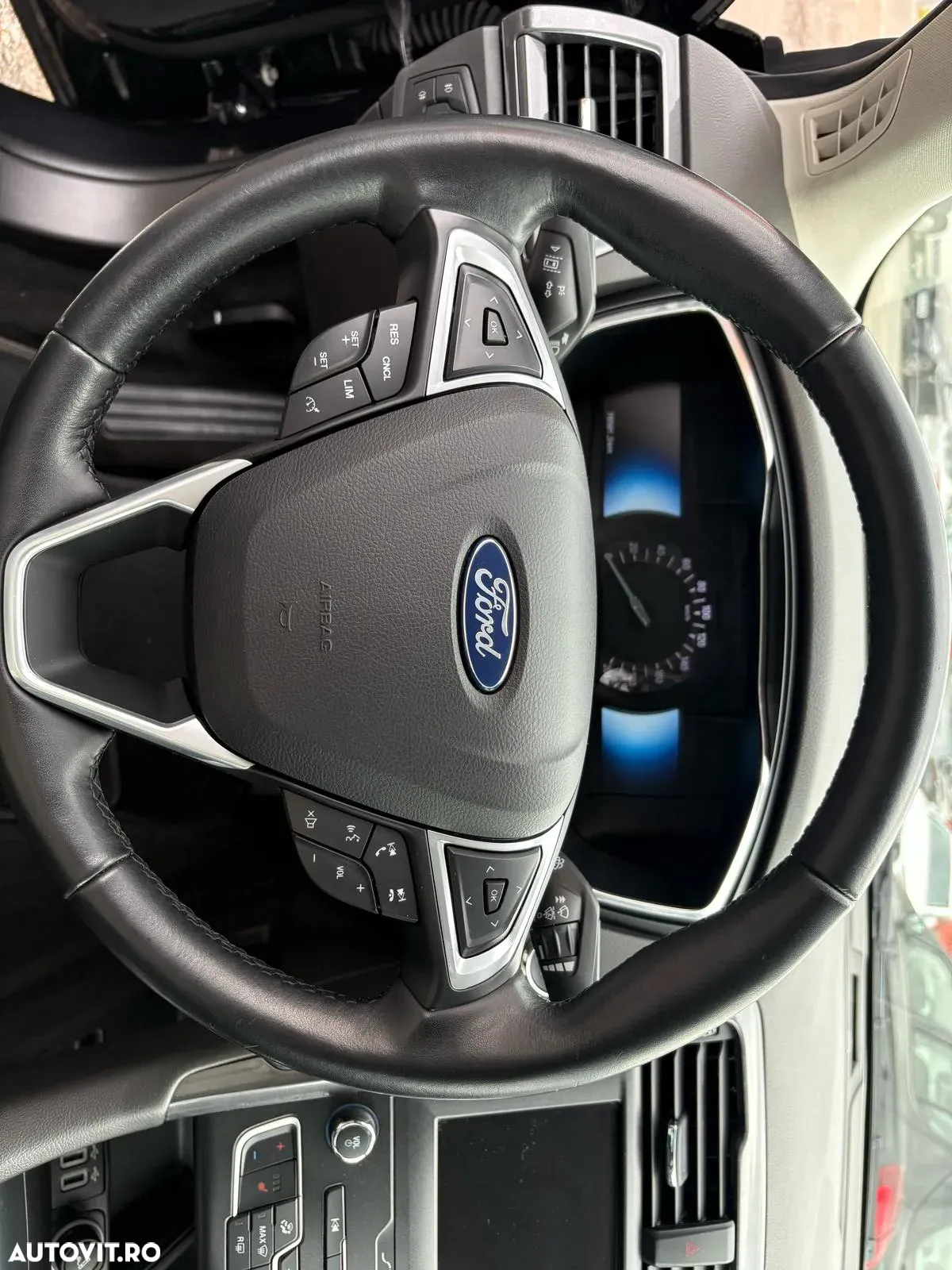 Ford Mondeo 2.0 HEV Trend - 10