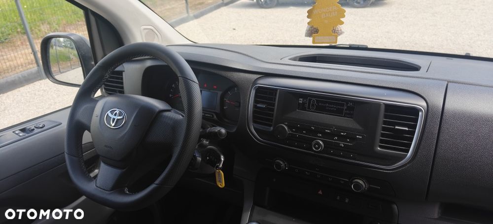 Opel Vivaro - 8