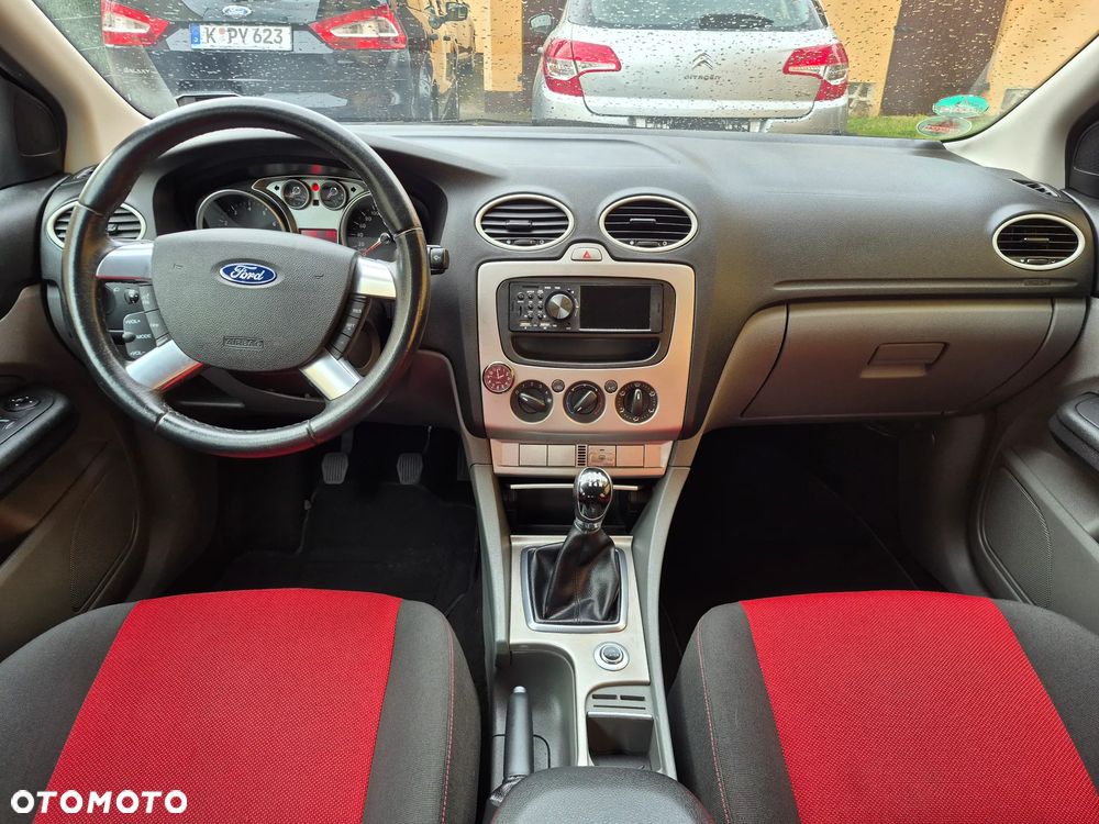 Ford Focus - 12