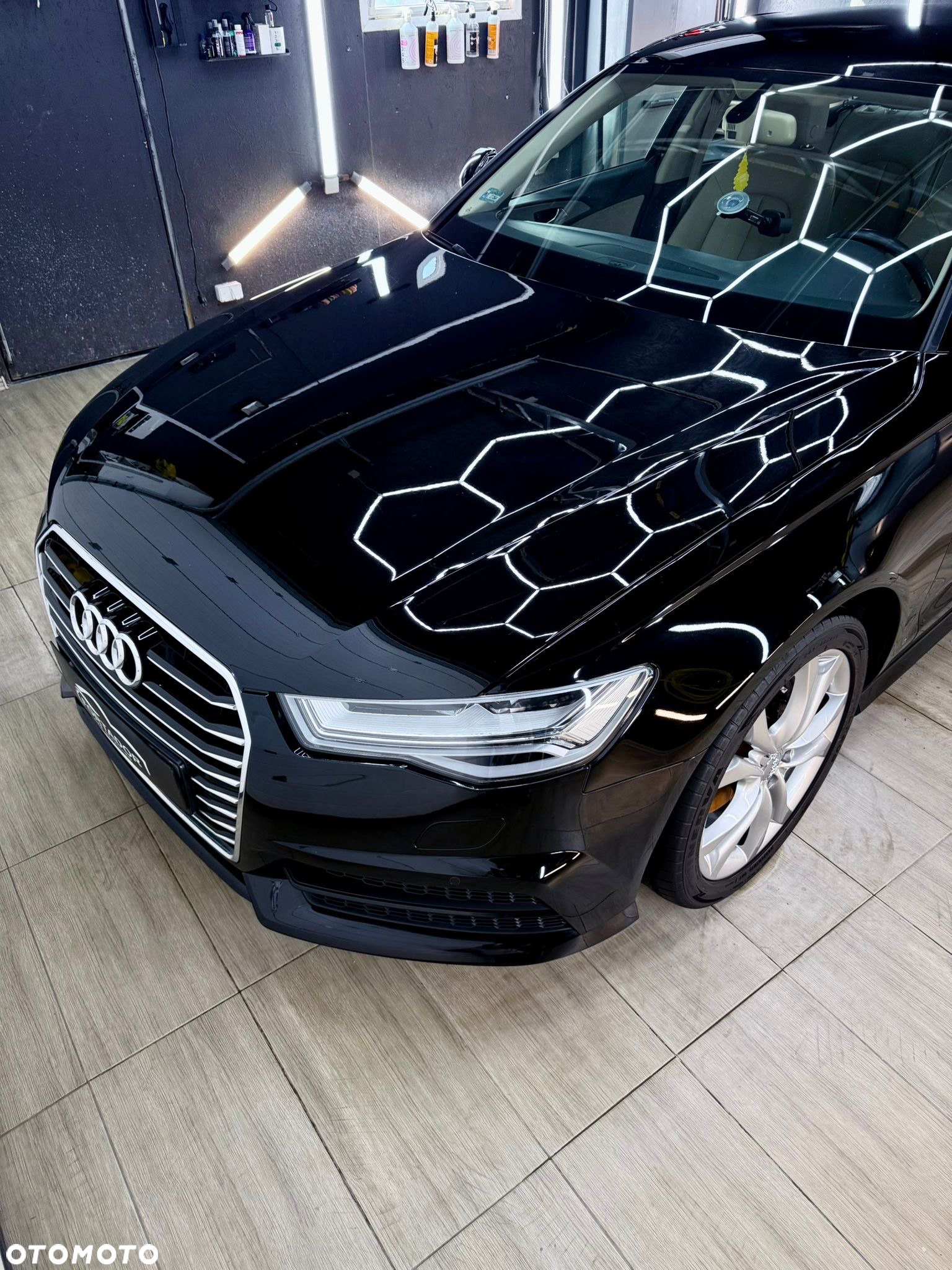 Audi A6 - 4