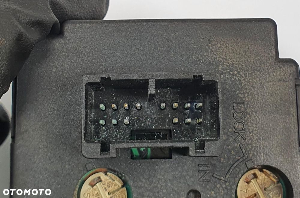 PANEL REGULACJI ŚWIATEŁ PRZYCISK KLAPKI PALIWA VOLVO C70 II 30739299 - 4