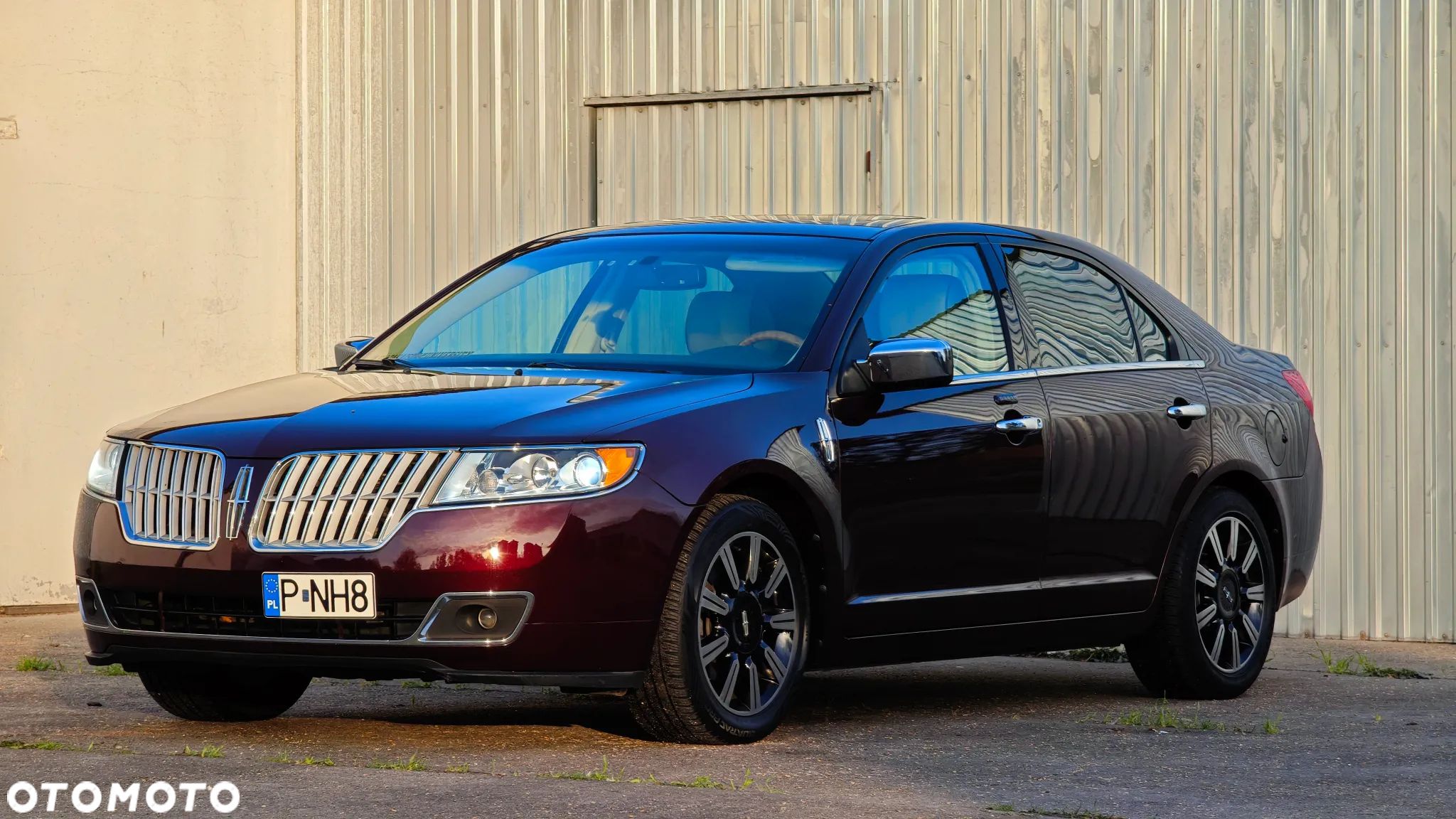 Lincoln MKZ - 1