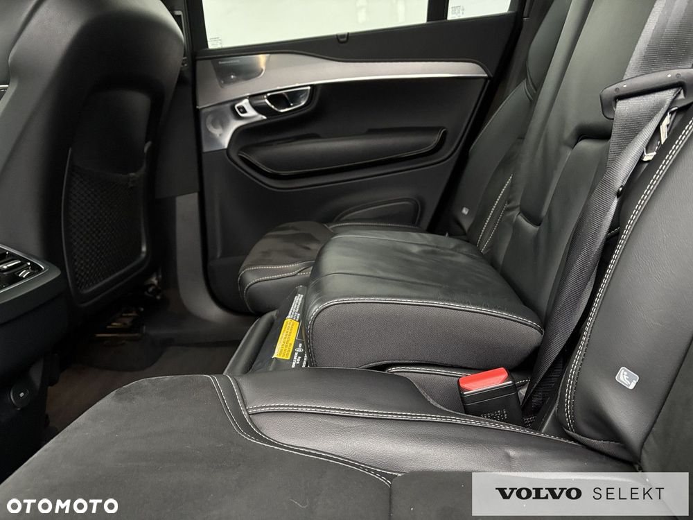 Volvo XC 90 - 24