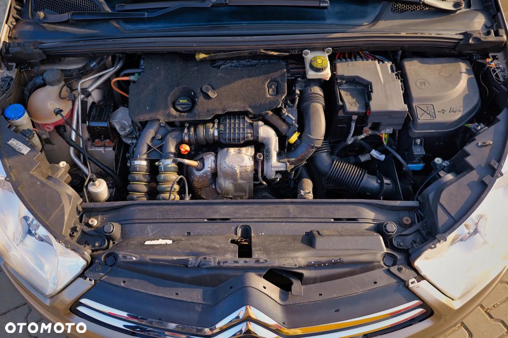 Citroën C4 1.6 HDi Attraction - 28