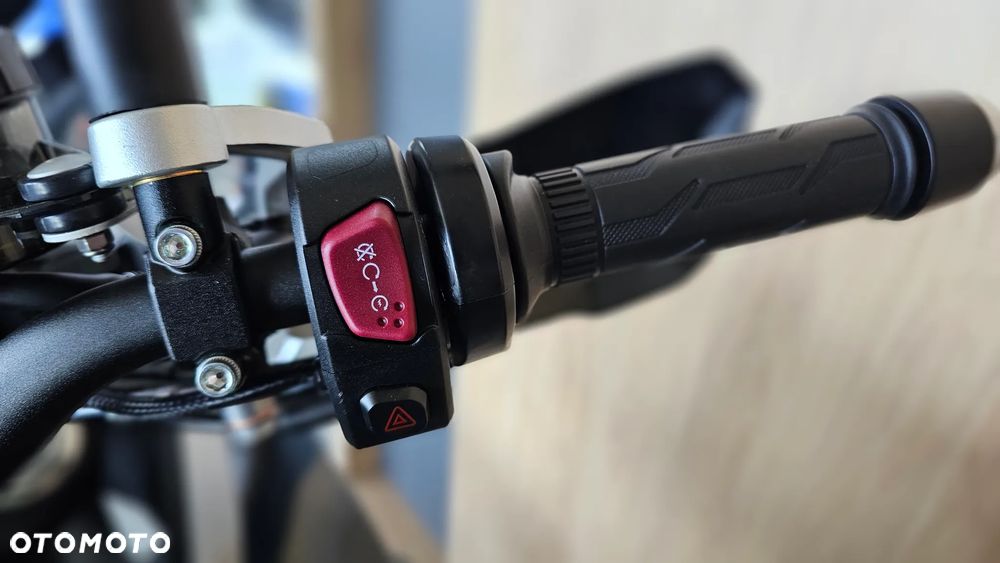 QJMOTOR SRT 600SX - 22