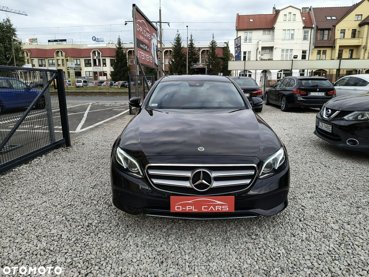 Mercedes-Benz Klasa E 400 4-Matic 9G-TRONIC - 3