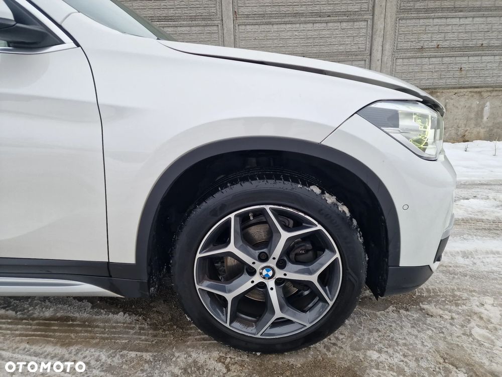 BMW X1 sDrive18i xLine - 30