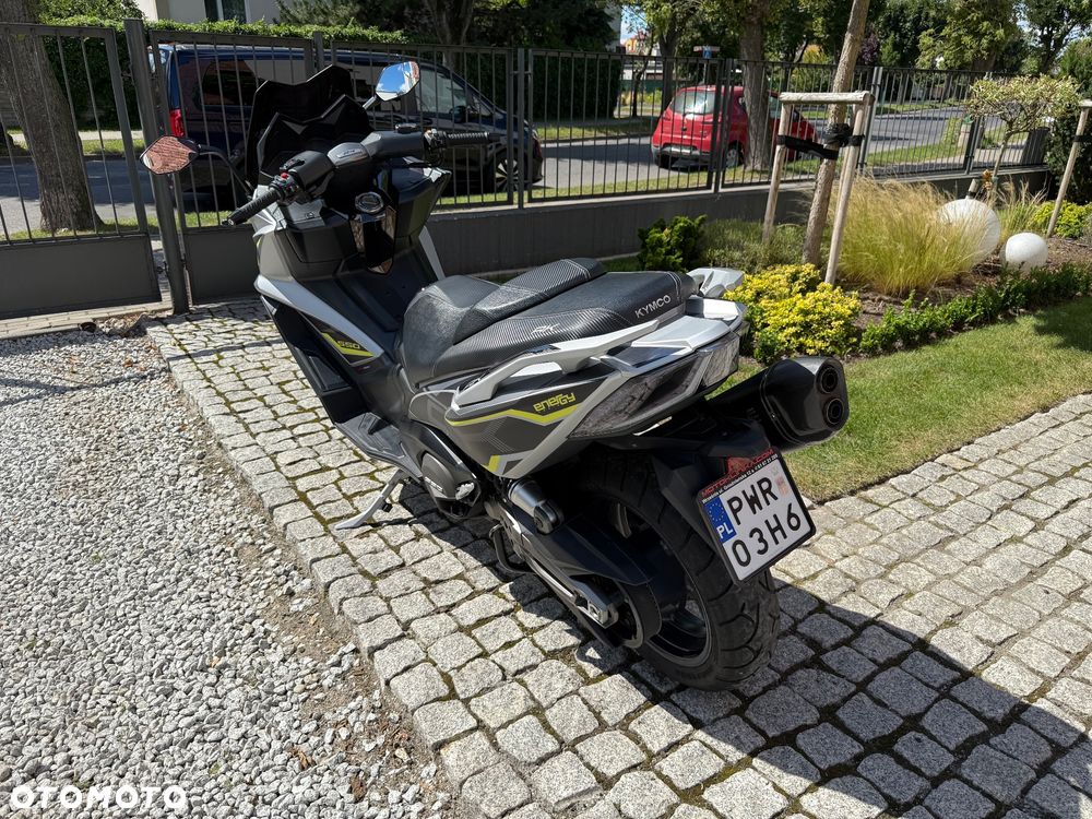 Kymco AK 550 - 16