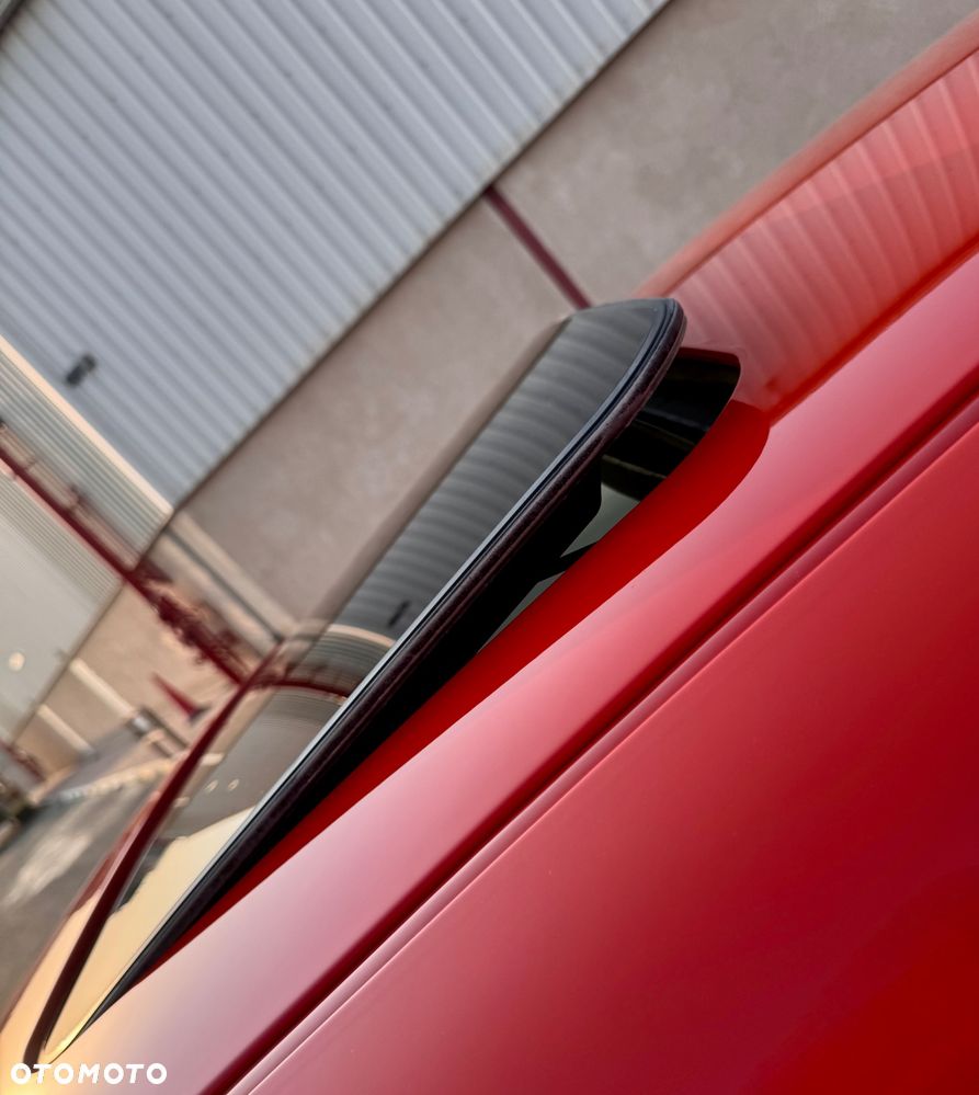 Dodge Challenger 6.1 SRT8 - 13