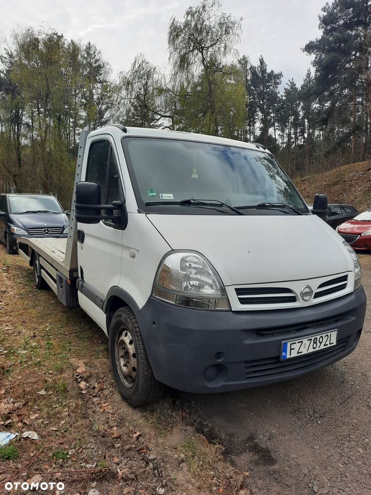 Nissan Interstar - 3