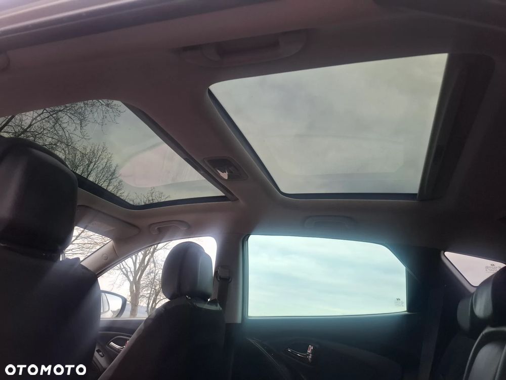 Hyundai ix35 2.0 4WD Automatik Premium - 32