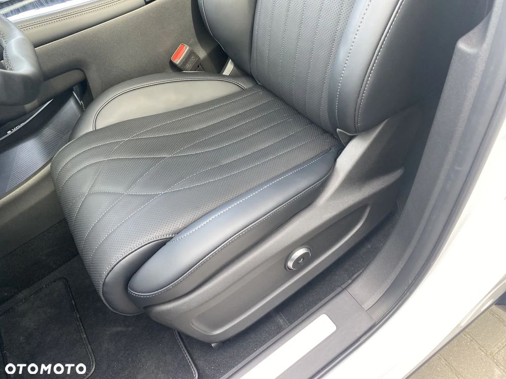Omoda 9 1.5 Super Hybrid Exclusive AWD - 13