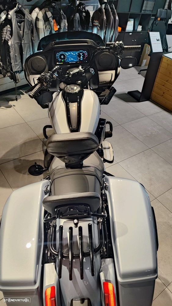 Harley-Davidson Road Glide - 14