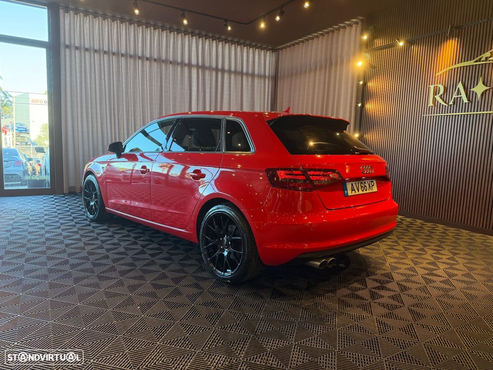 Audi A3 Sportback 2.0 TDI (clean diesel) quattro S line Sport Pack - 4