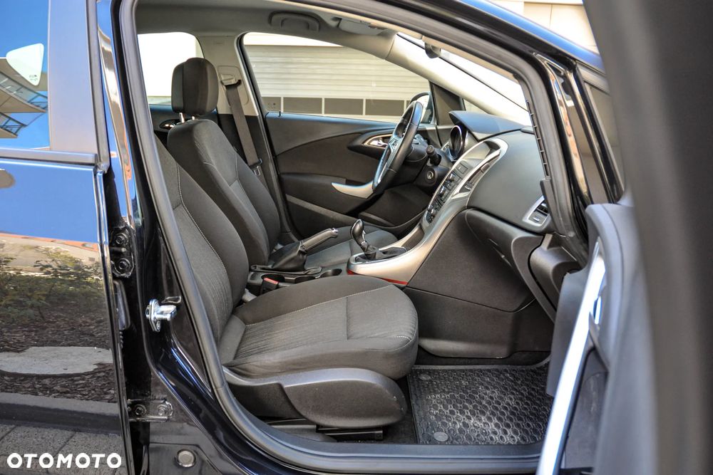 Opel Astra - 11