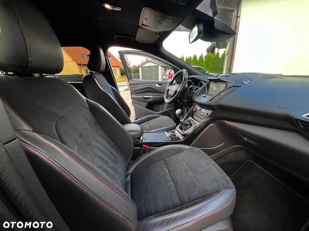 Ford Kuga - 11