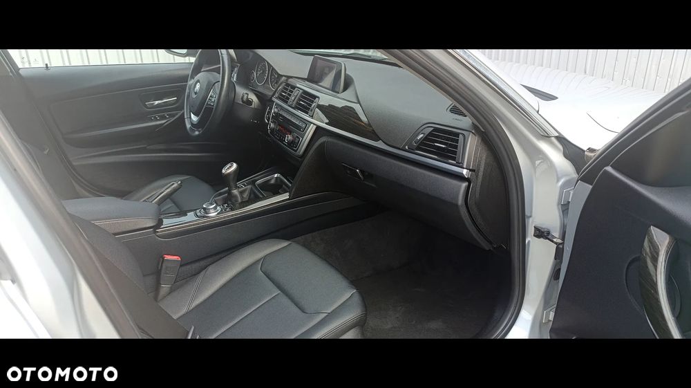 BMW Seria 3 316d Luxury Line - 8