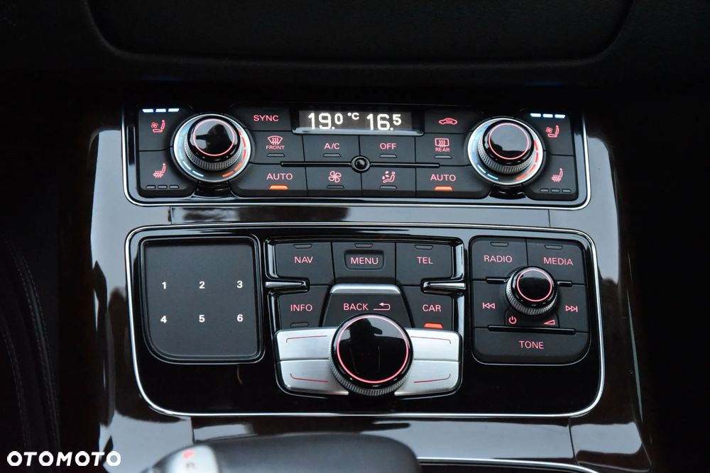 Audi A8 4.0 TFSI L Quattro - 17