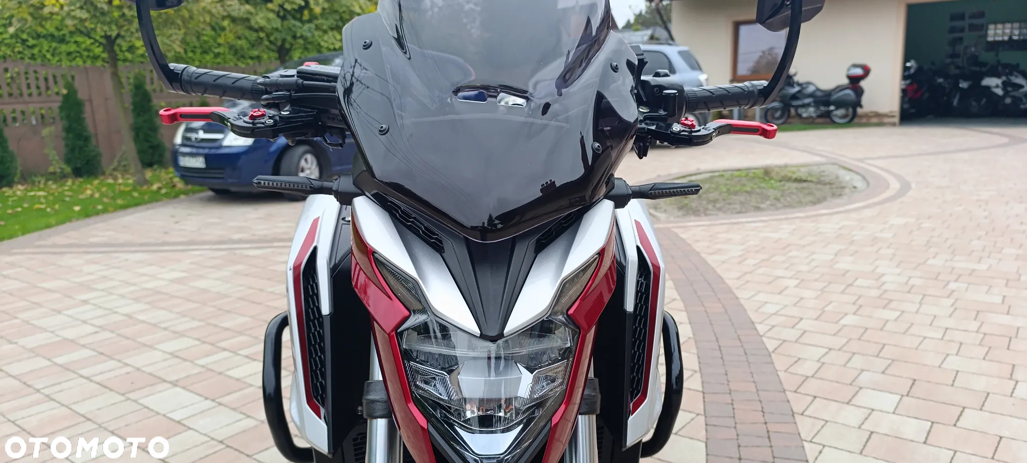 Honda CB - 16