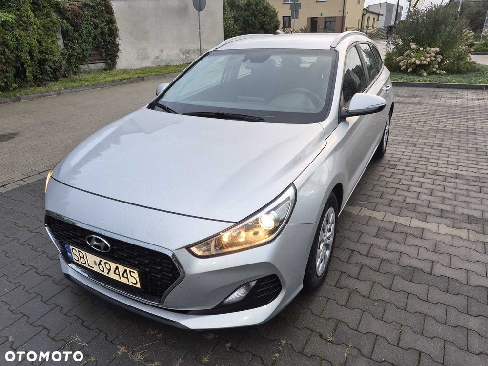 Hyundai i30 1.6 CRDI Comfort - 1