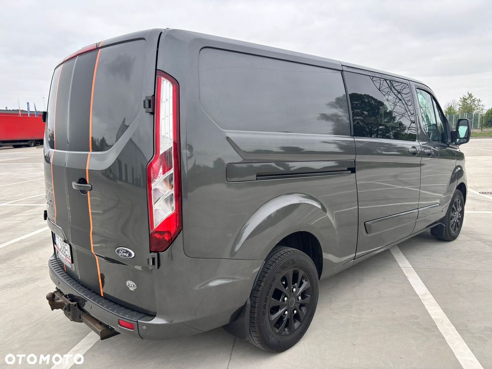 Ford Transit Custom 290 L2H1 Limited - 11