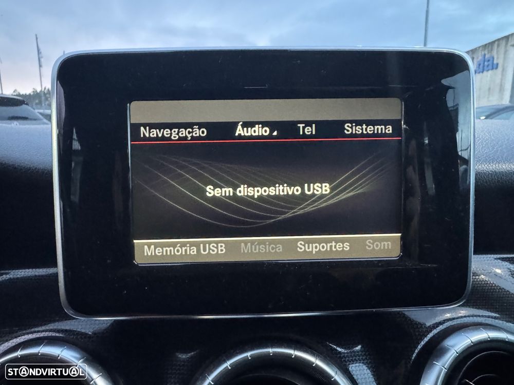 Mercedes-Benz CLA 220 d 7G-DCT Urban - 22