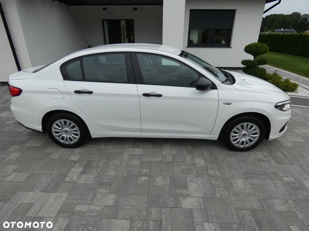 Fiat Tipo 1.4 16V Easy - 8