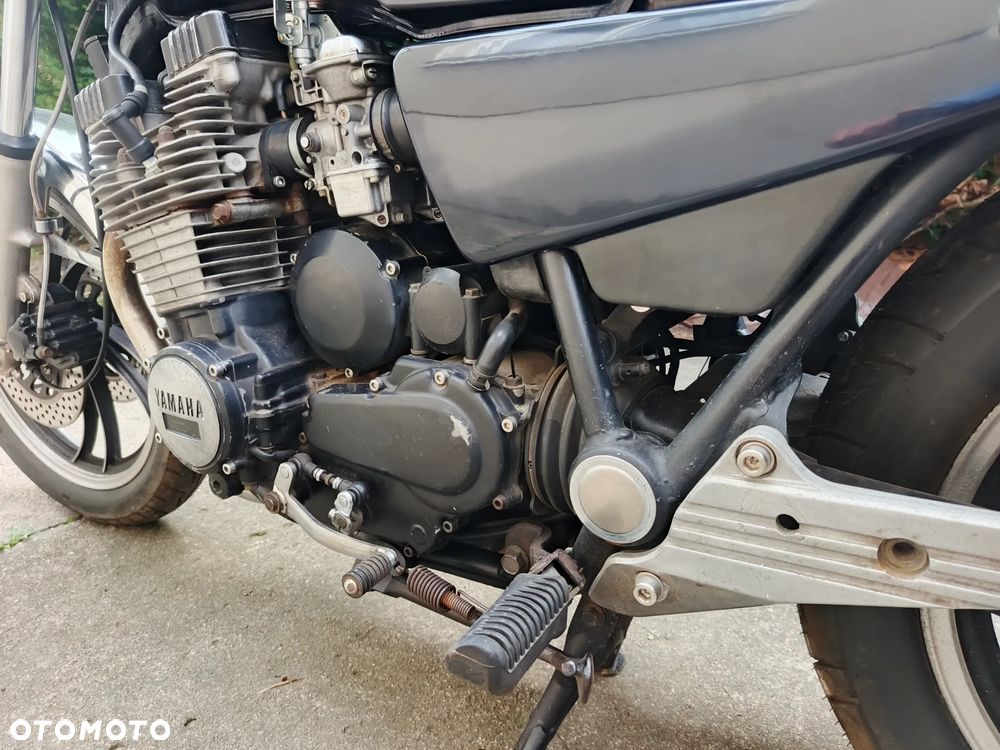 Yamaha XJ - 16