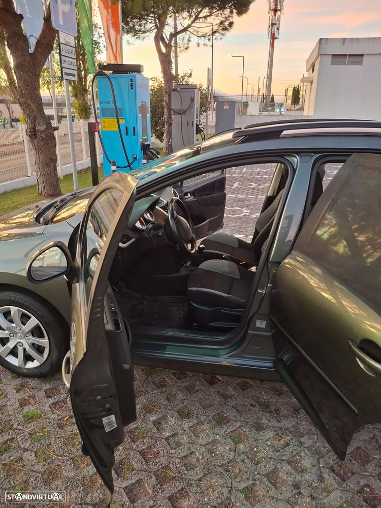 Peugeot 207 SW - 5
