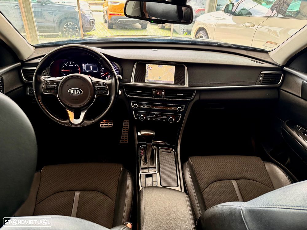 Kia Optima SW - 10