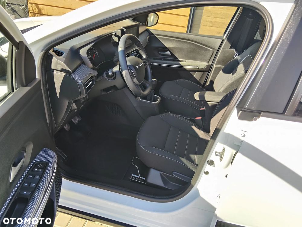 Dacia Jogger TCe 110 Extreme - 11