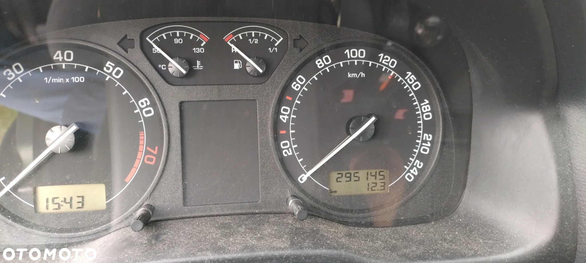 Skoda Octavia 1.6 Ambiente - 8