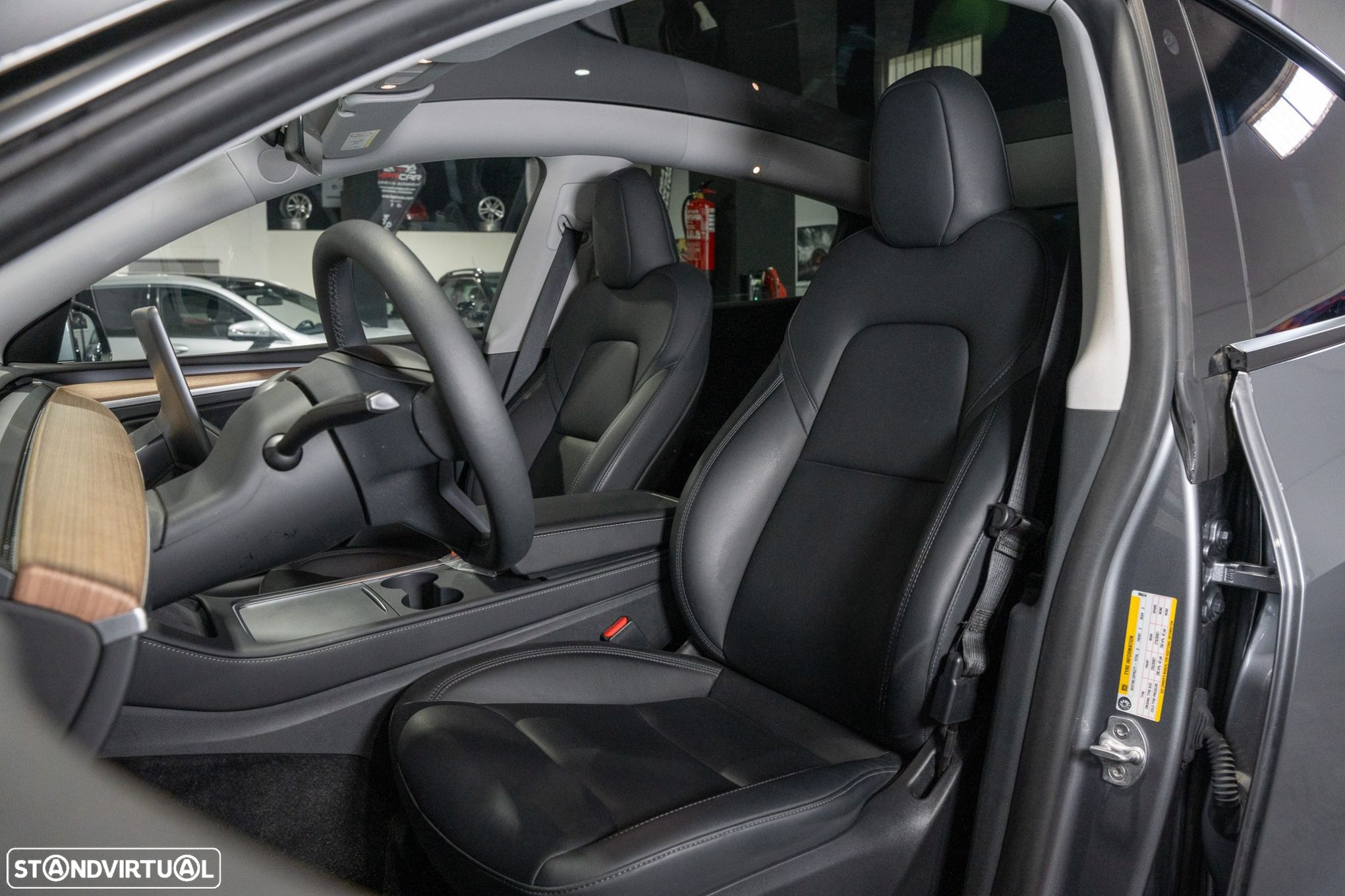 Tesla Model Y Performance Tração Integral - 14