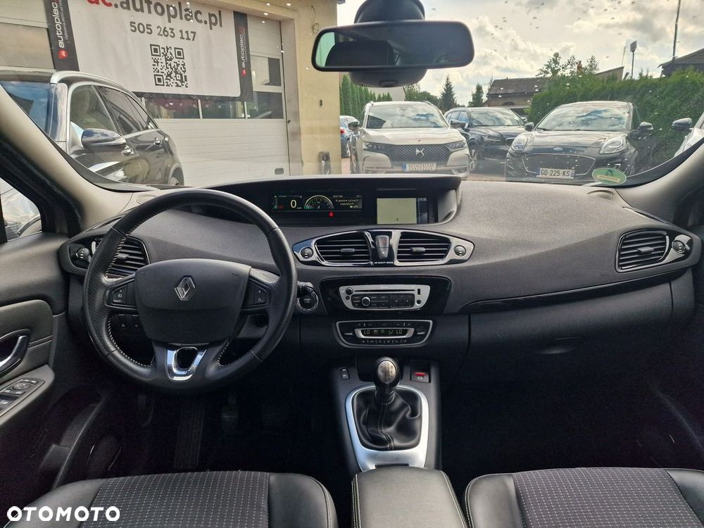 Renault Grand Scenic - 16
