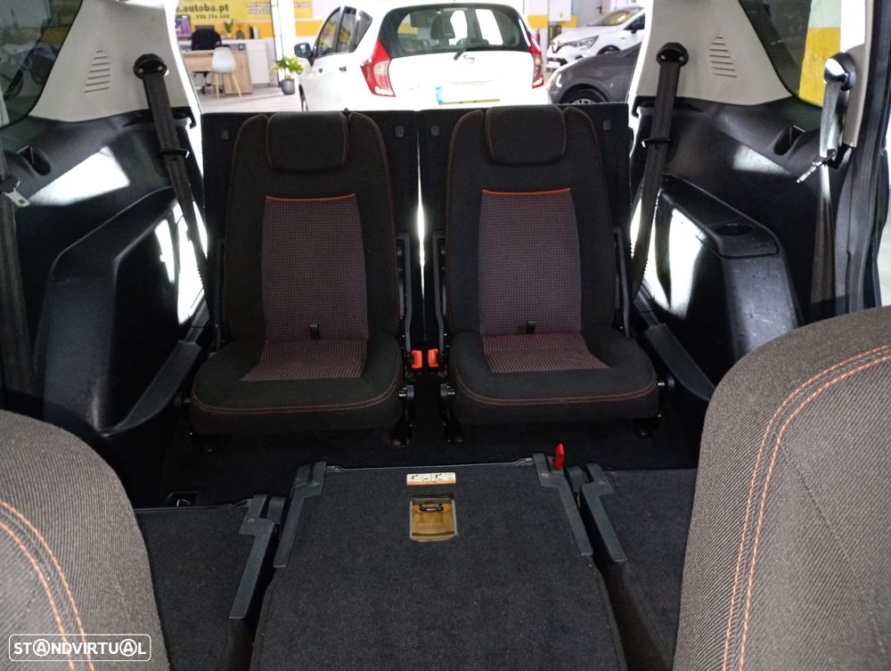 Ford S-Max 1.6 TDCi Trend Busine.7L - 42