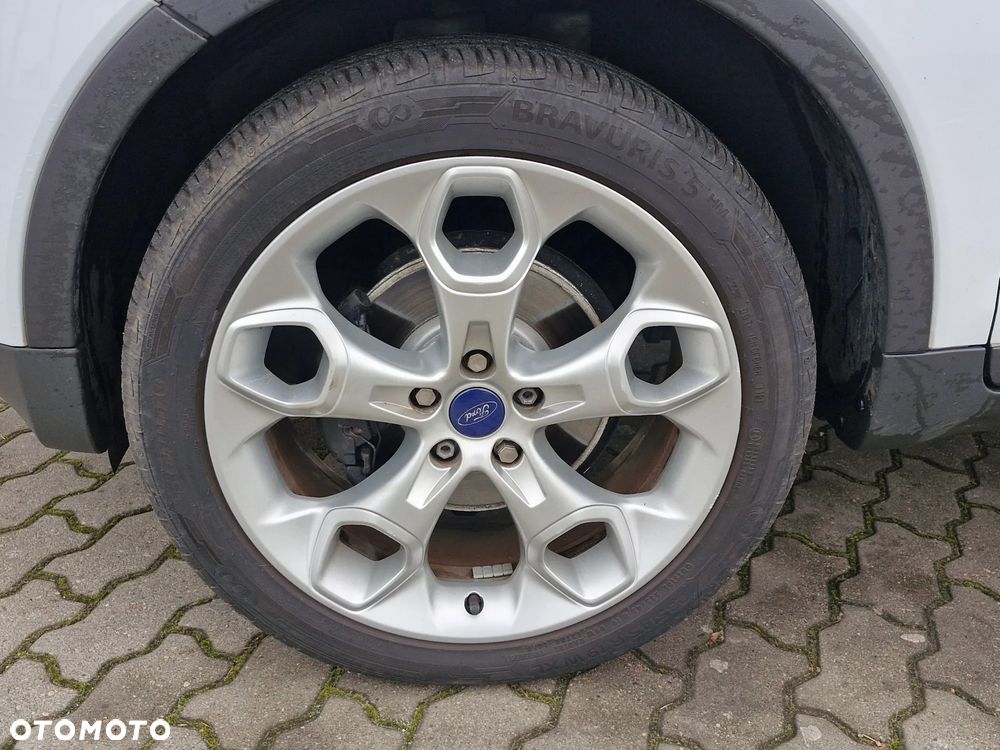 Ford Kuga 2.0 TDCi 4x4 Titanium - 38