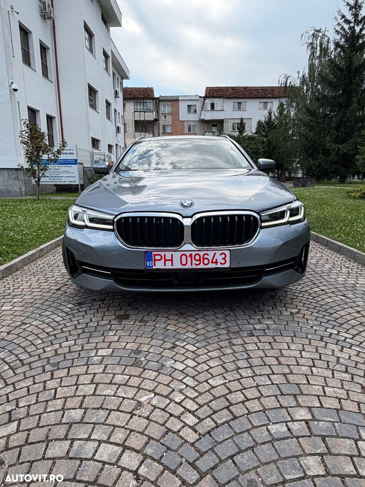BMW Seria 5 520d xDrive Aut. - 1